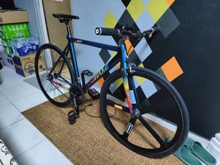 (Category: ) located in . Submitted by hadi3571 (Listing ID 1229013078, Image 1). Description: .