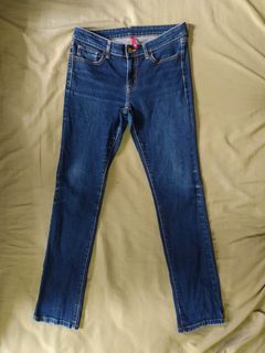 Uniqlo skinny fit straight mid rise pants