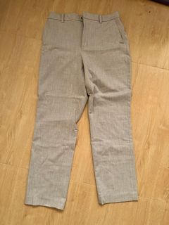 Uniqlo Smart Ankle Pants