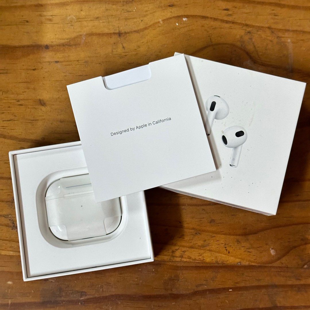 [Used] Apple Airpods 3 with MagSafe Charging Case (3rd Generation