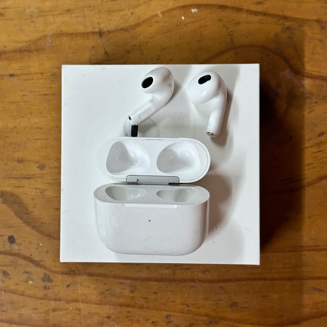 [Used] Apple Airpods 3 with MagSafe Charging Case (3rd Generation