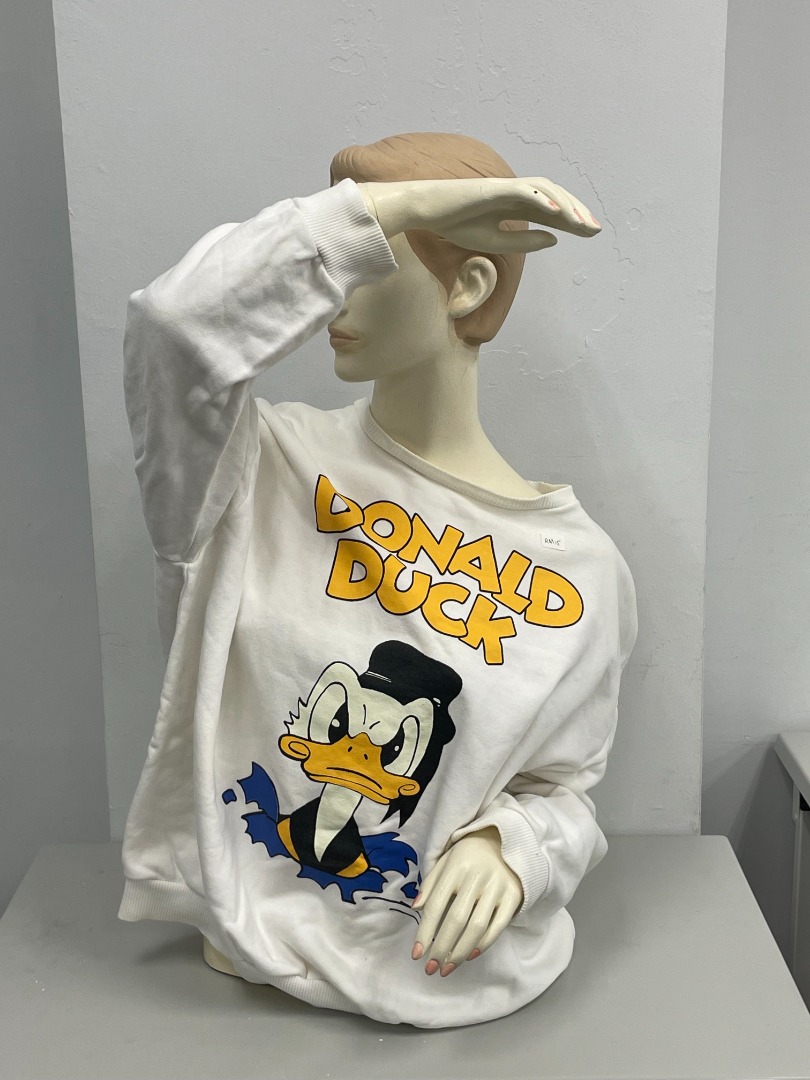 Sweater donald duck clearance