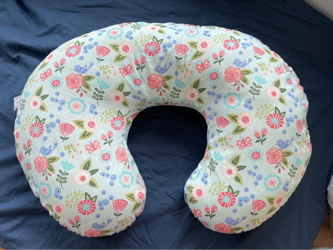 2 Boppy Covers Free Boppy breastfeeding pillow