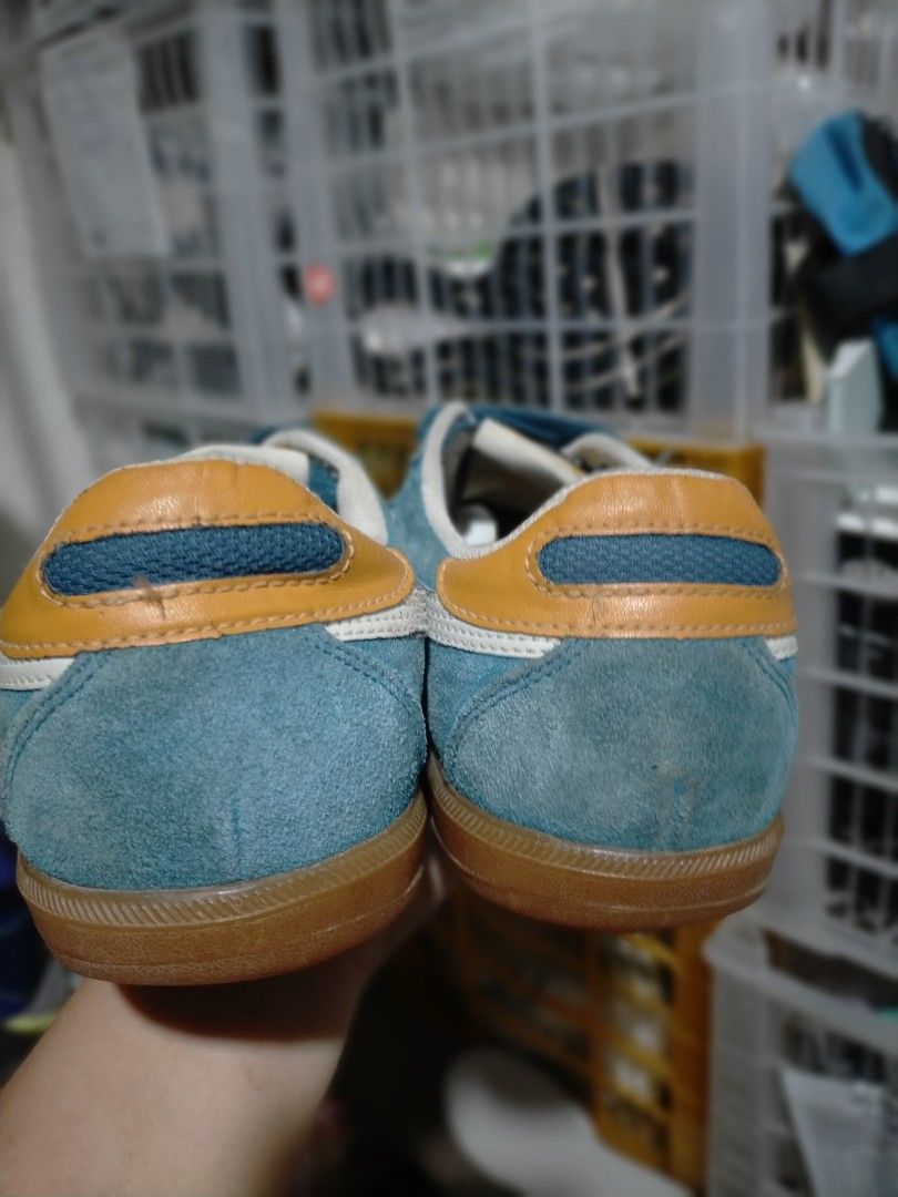 onitsuka gum sole