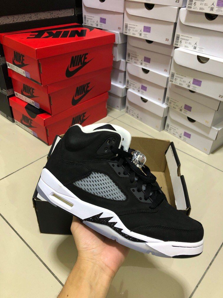 Fake jordan retro 5 on sale