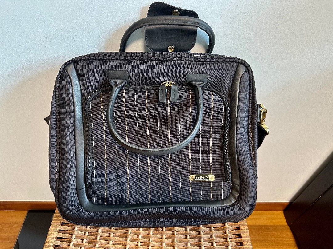 Antler Laptop Bag, Men's Fashion, Bags, Briefcases on Carousell