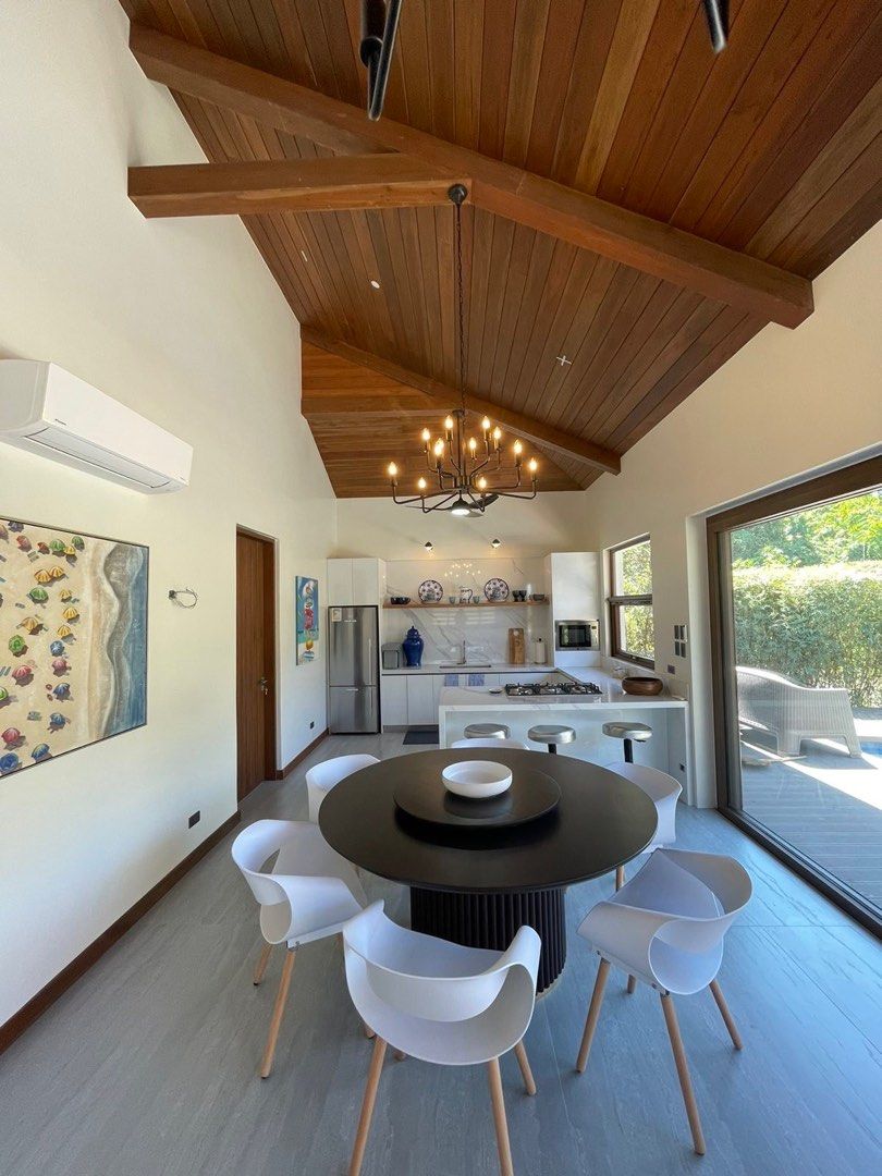 Anvaya Cove Woodridge Hills on Carousell