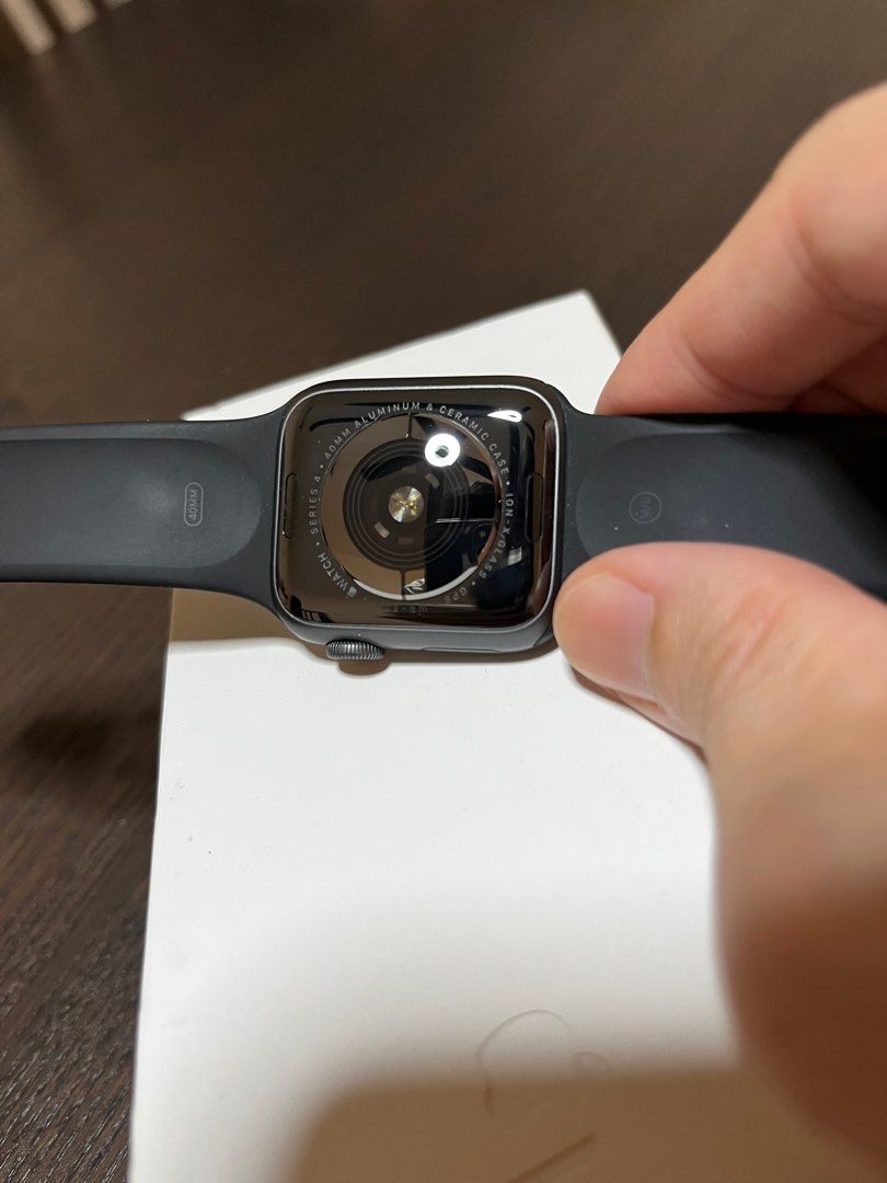 Apple watch series discount 4 space grey aluminum