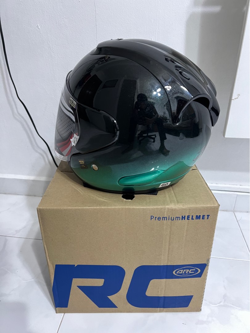 Arc Two tone Emerald Green Helmet , Motorcycles, Motorcycle Apparel on