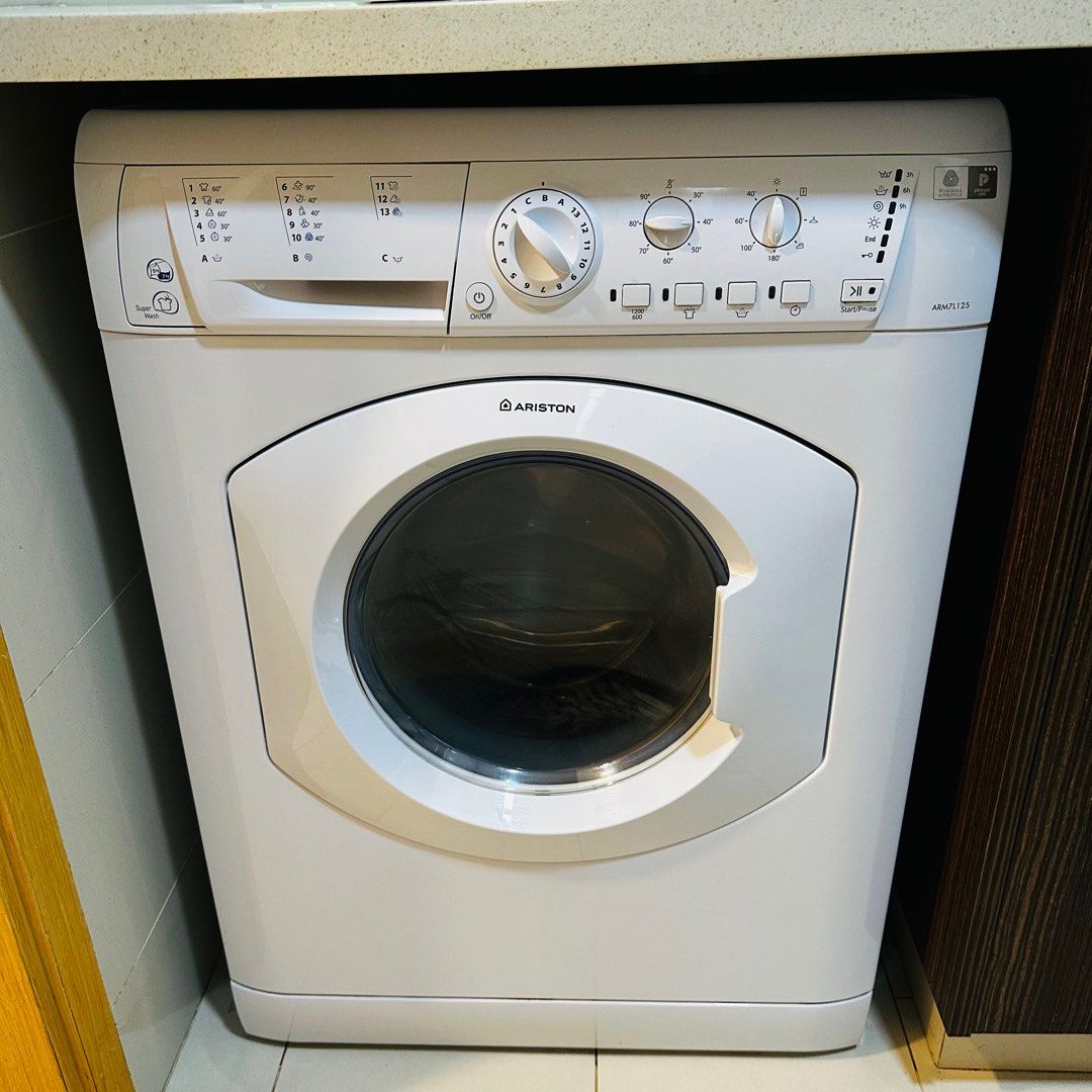 Ariston Washing Machine Dryer ARM7L125, TV & Home Appliances, Washing