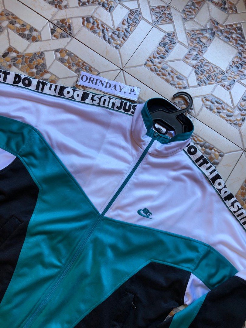 Just do clearance it jogging suit