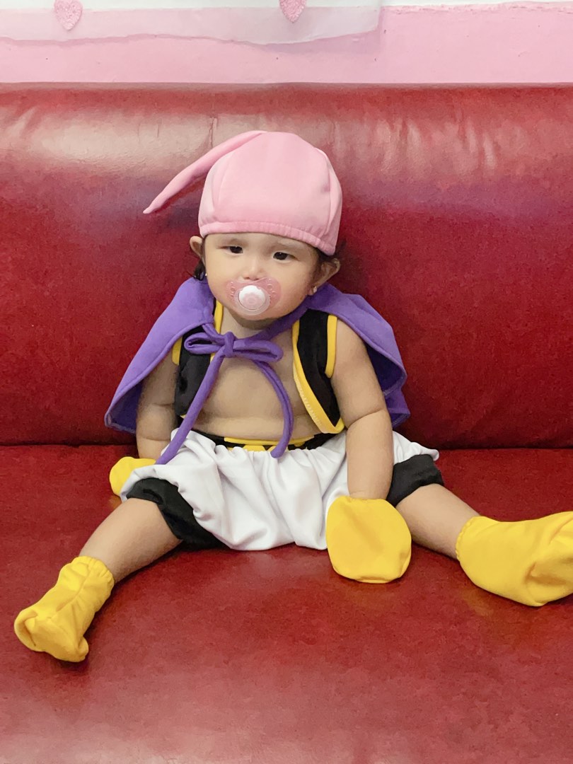 Baby milestone costume on Carousell