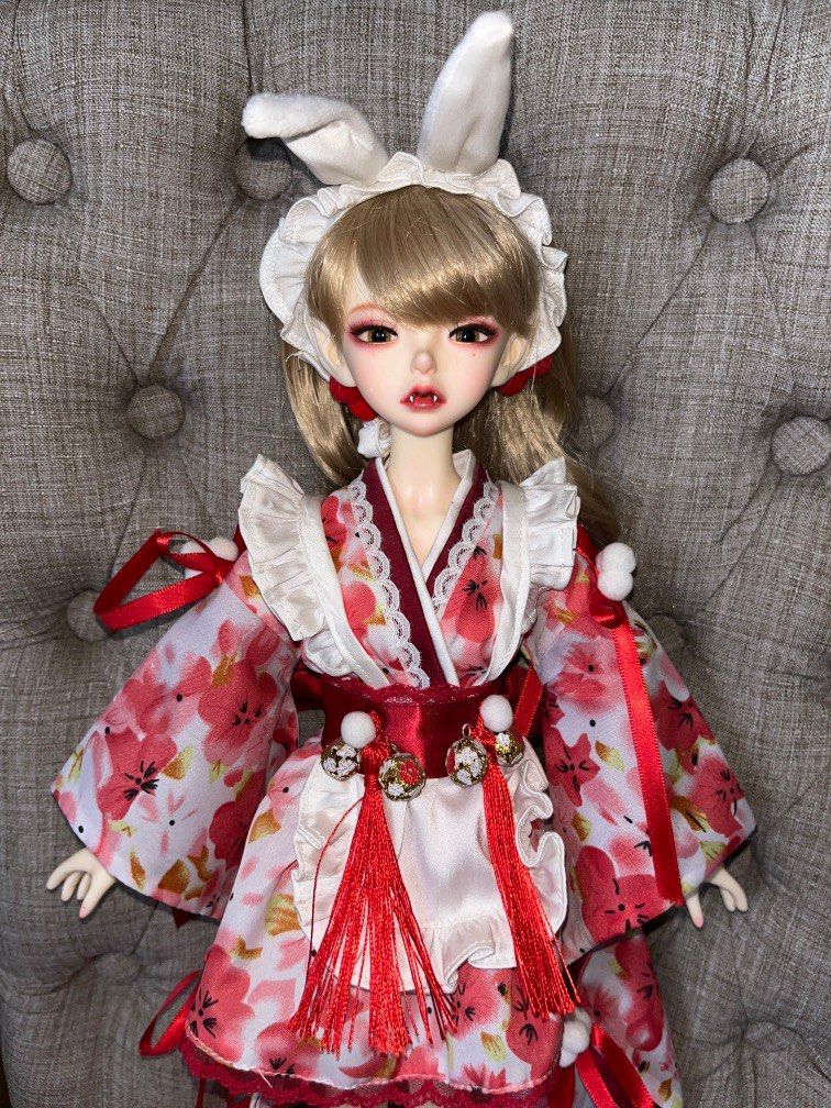Ball Jointed Doll on Carousell