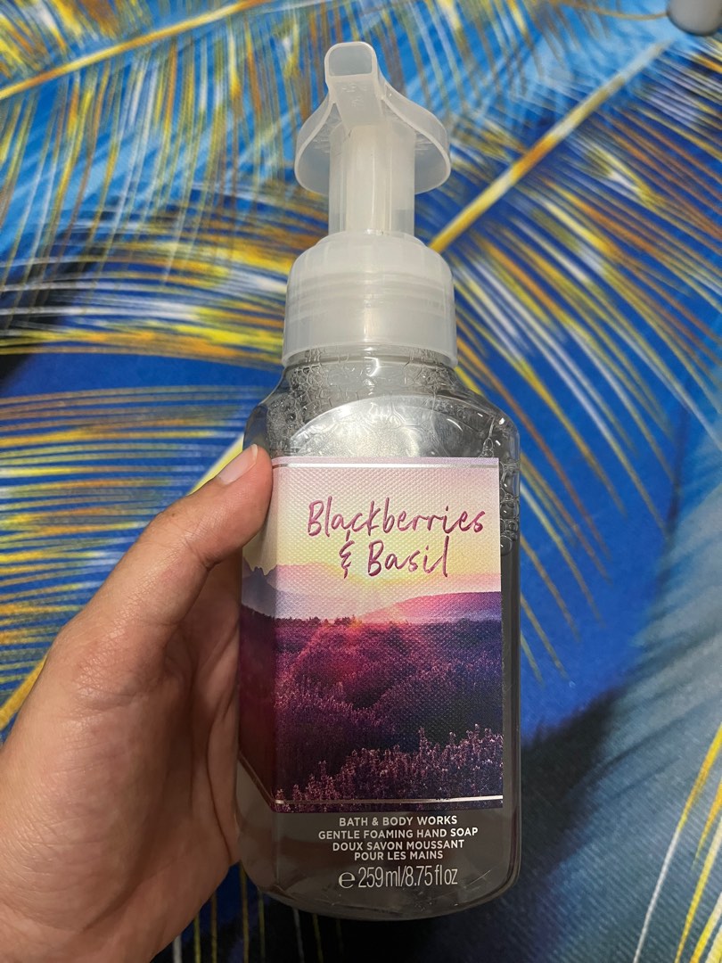 Bath body and works handsoap blackberries and basil, Beauty