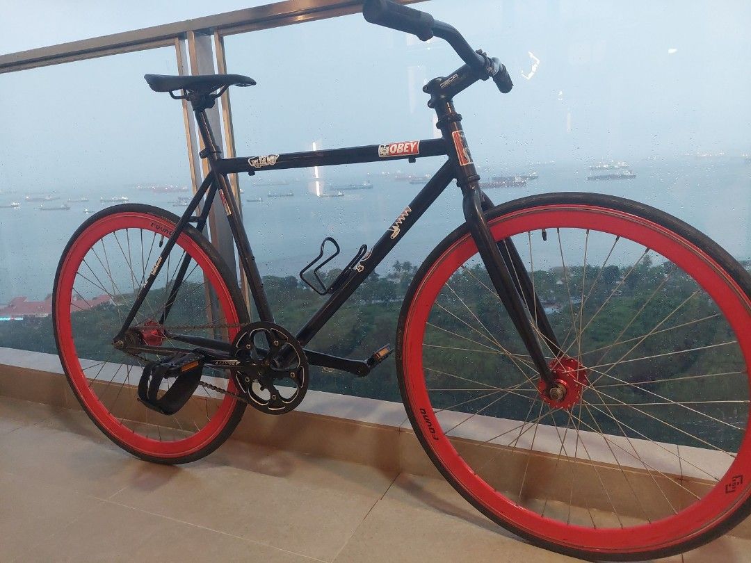 fixie brakeless