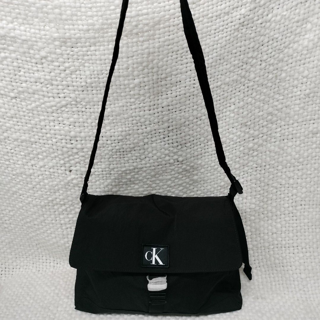 Calvin Klein Sling Bag, Women's Fashion, Bags & Wallets, Cross-body Bags on  Carousell