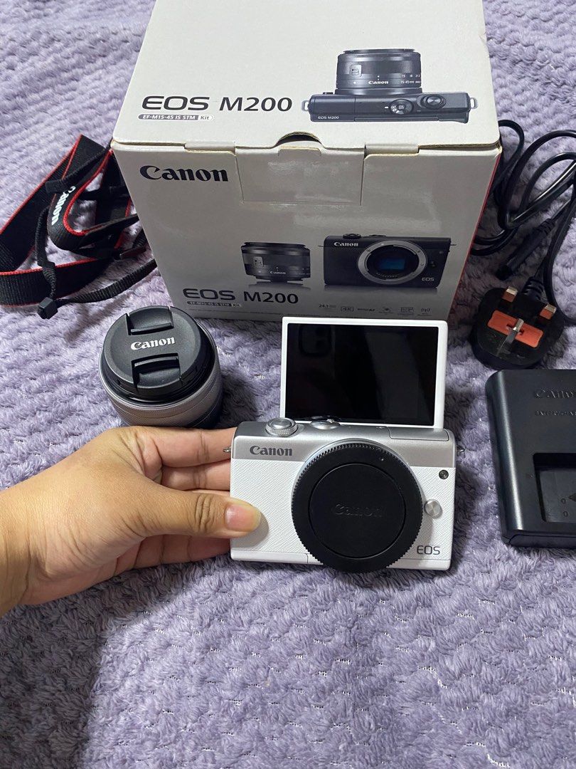 Canon EOS M200 Mirrorless Camera, Photography, Cameras on Carousell