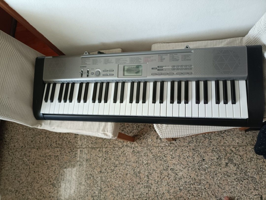 Casio LK 120 keyboard