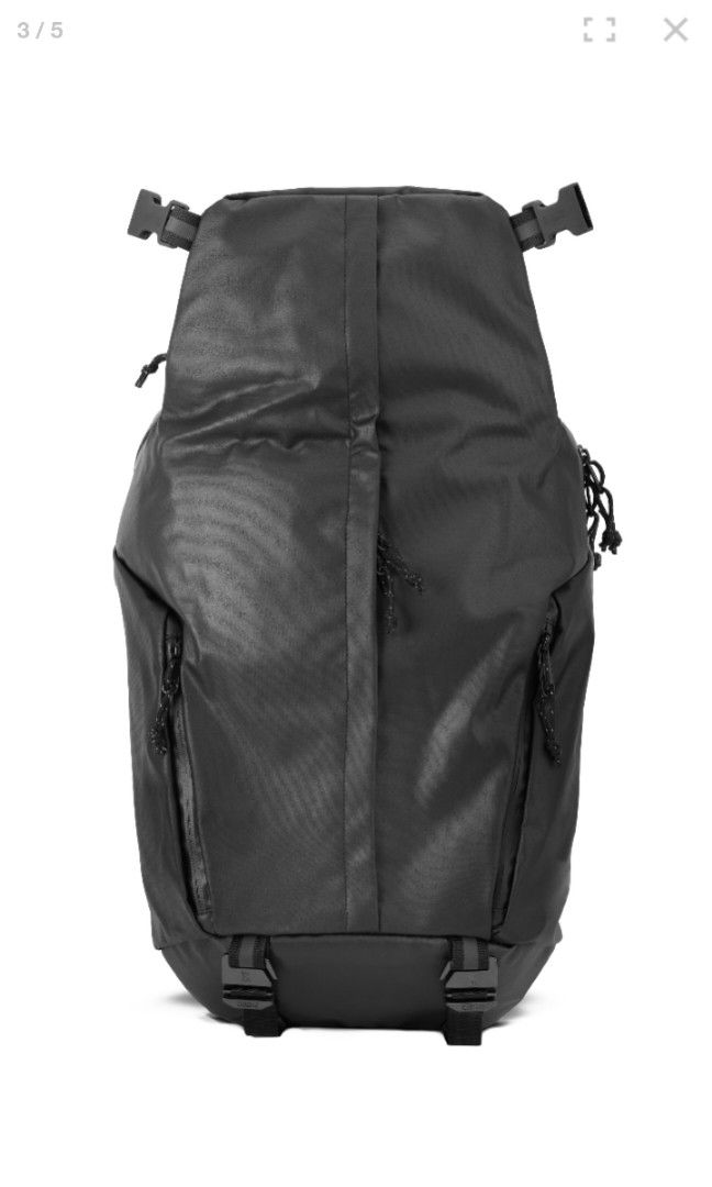 Chrome Industries Pike Backpack, Men's Fashion, Bags, Backpacks on Carousell