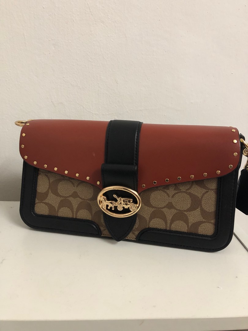 Last price ‼️ Coach shoulder bag in colorblock signature with