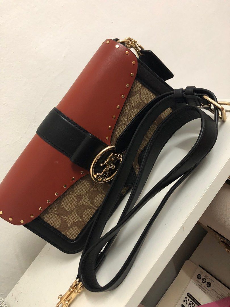 Last price ‼️ Coach shoulder bag in colorblock signature with