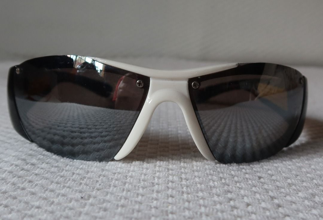 Dickies sports sunglasses top
