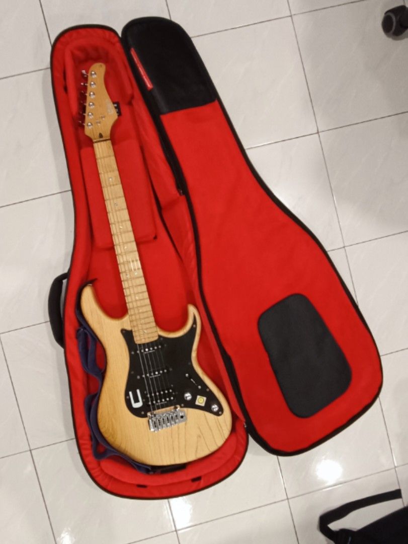 Cort superstrat top