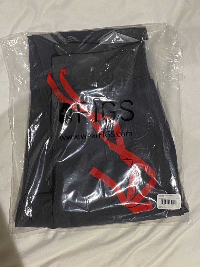 FIGS Zamora Joggers Charcoal, Women's Fashion, Bottoms, Other Bottoms on Carousell