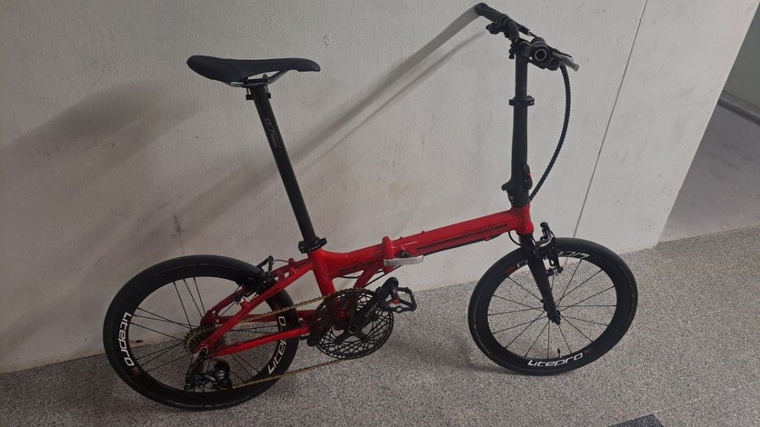 For Sale Red Folding bike, Sports Equipment, Bicycles & Parts