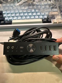 Fractal Define r6 front IO panel with USB-C