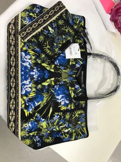 （分類：）位於 。 由 shoppingqueen.queen 提交（商品編號 1229128666，圖片 1）。簡介： 。