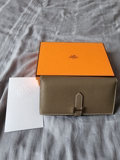 Hermes Chevre Leather Mysore Bearn Gusset Wallet Grey with Gold Hardware -  Luxury In Reach