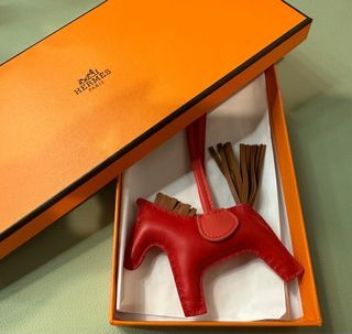 （分類：）位於 。 由 bube102 提交（商品編號 1229116201，圖片 1）。簡介： 。
