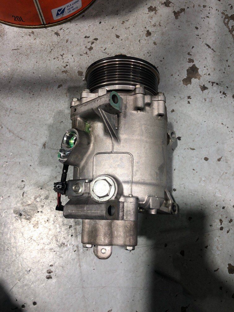 Honda Civic Fd2r Aircon compressor, Car Accessories, Accessories on