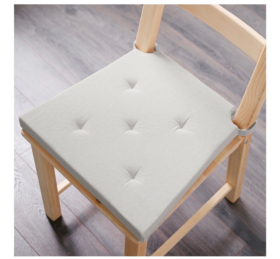 IKEA MARIEDAMM dining table & Chairs with chair pads , 傢俬＆家居, 傢俬, 其他家居傢