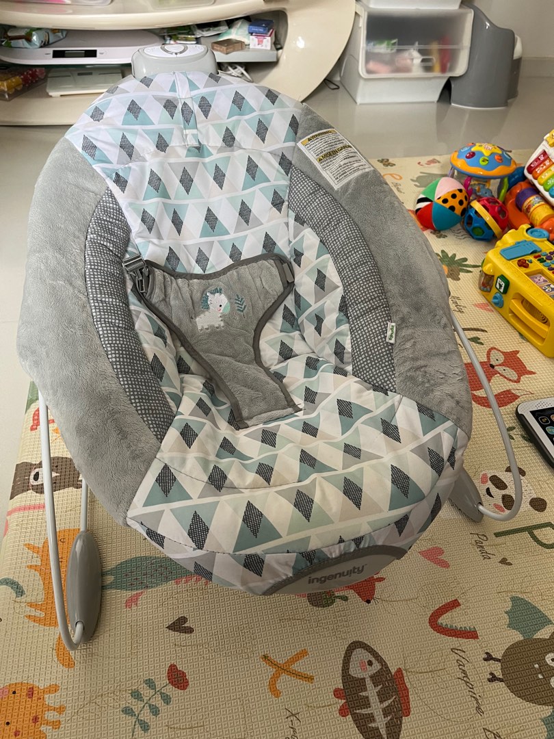 Ingenuity Automatic Rocker, Babies & Kids, Infant Playtime on Carousell