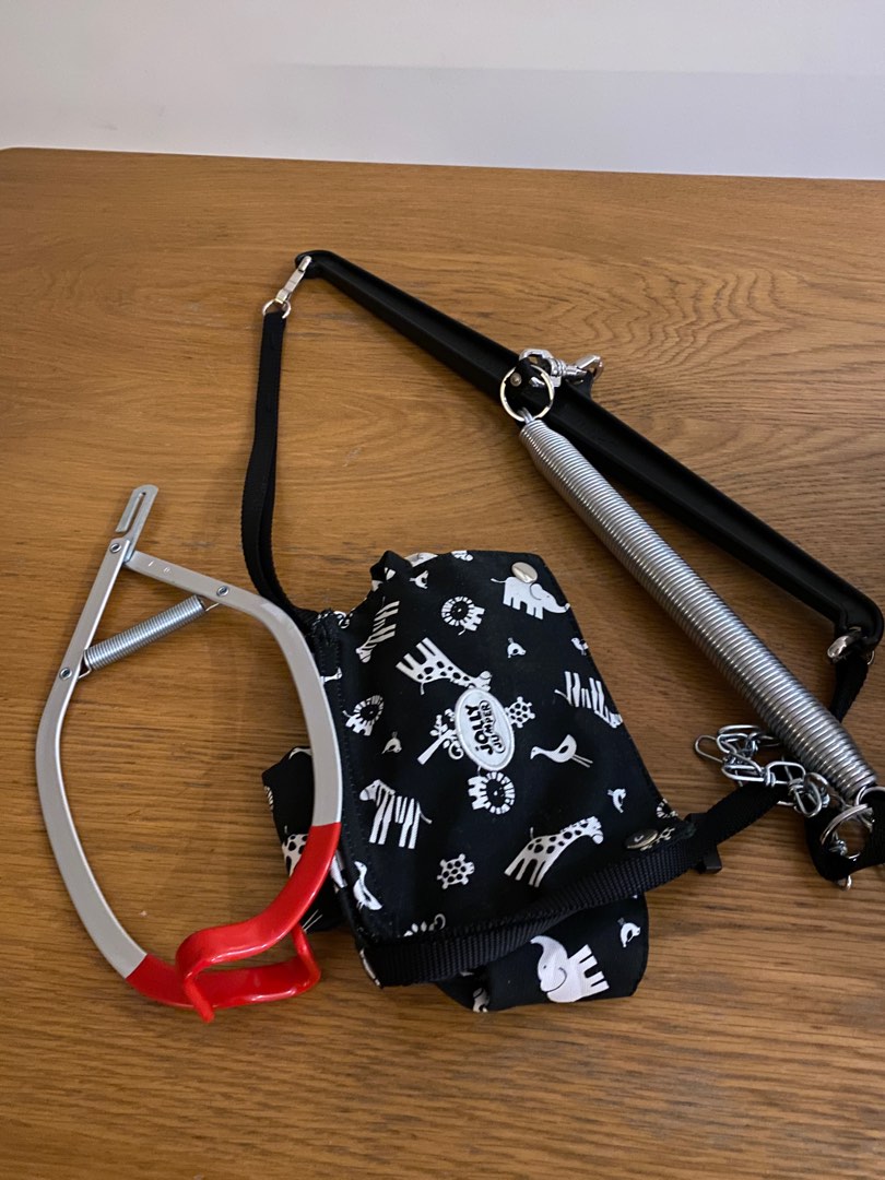 Jolly jumper door clamp type, Babies & Kids, Infant Playtime on Carousell