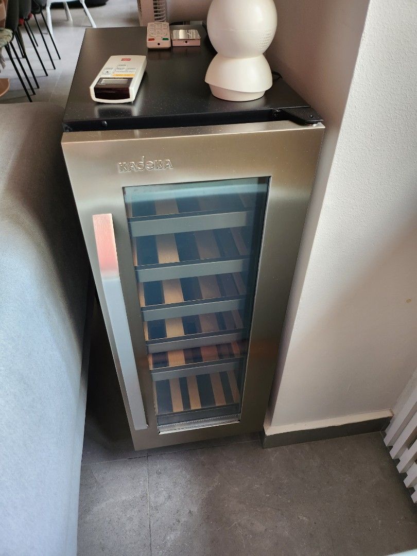 Kadeka Wine Chiller, TV & Home Appliances, Kitchen Appliances, Wine