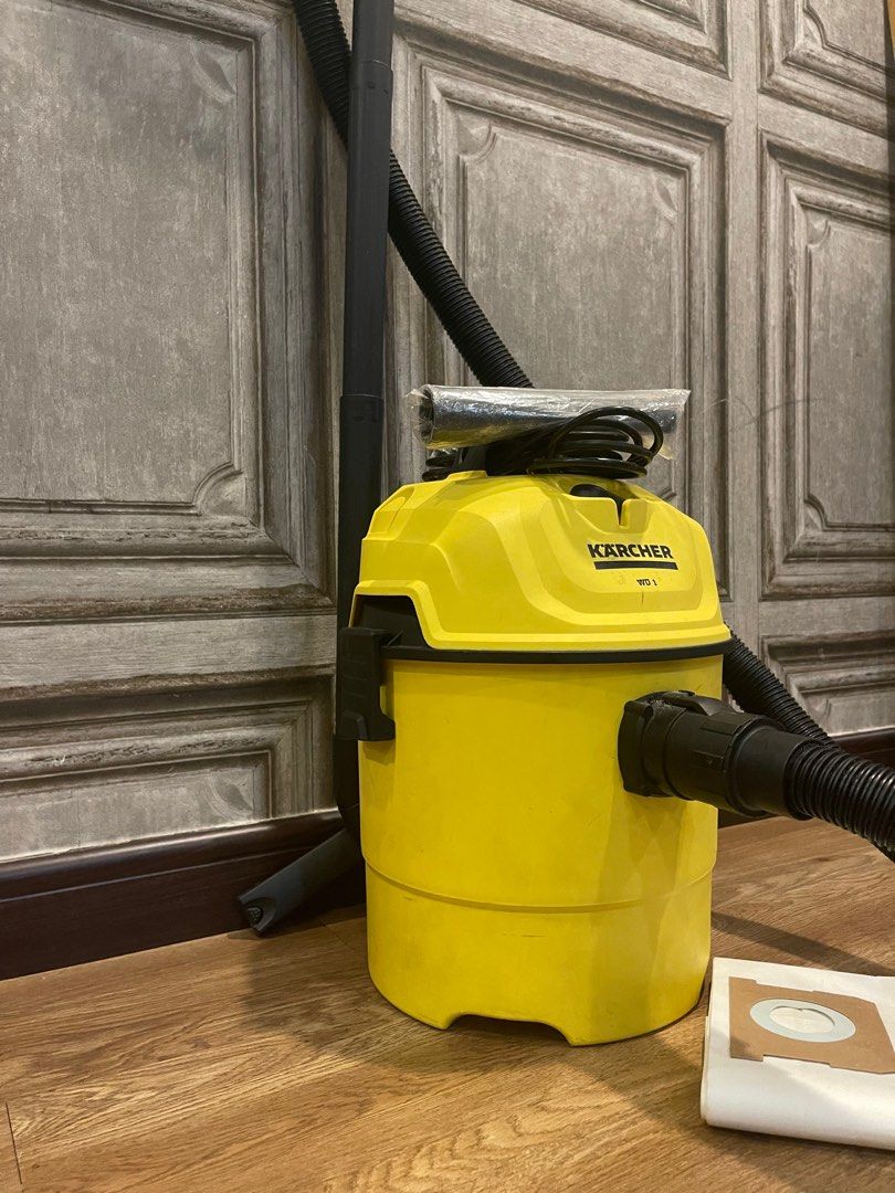 Karcher Wd1 vacuum, TV & Home Appliances, Vacuum Cleaner & Housekeeping ...