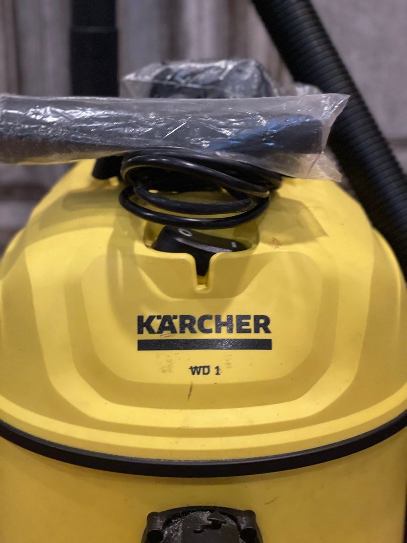 Karcher Wd1 vacuum, TV & Home Appliances, Vacuum Cleaner & Housekeeping ...