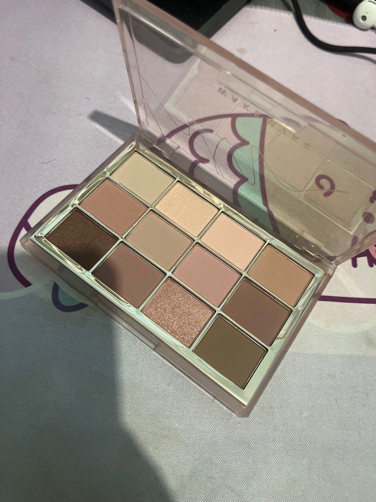 LONG EXPIRY WakeMake Soft Blurring Eye Palette 02 Lively Blurring