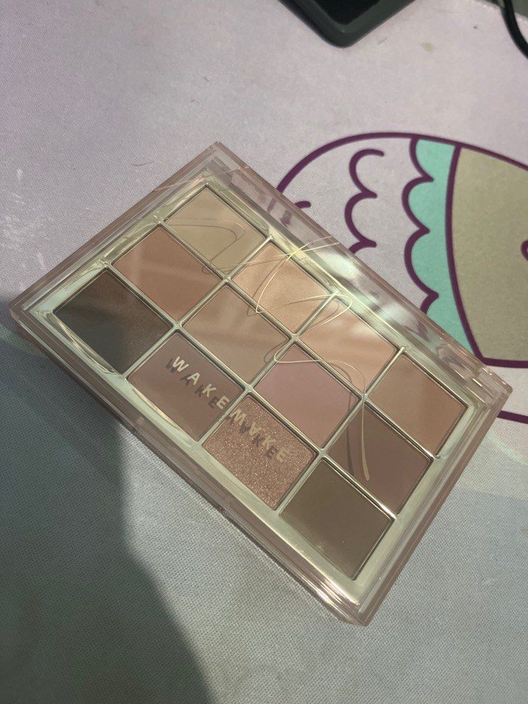 LONG EXPIRY WakeMake Soft Blurring Eye Palette 02 Lively Blurring