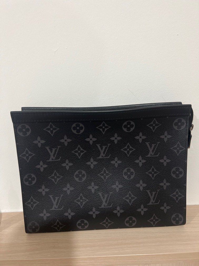 Louis Vuitton Chest rig bag, Men's Fashion, Bags, Belt bags, Clutches and  Pouches on Carousell