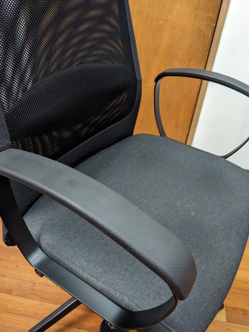 Ikea markus sales neck pain