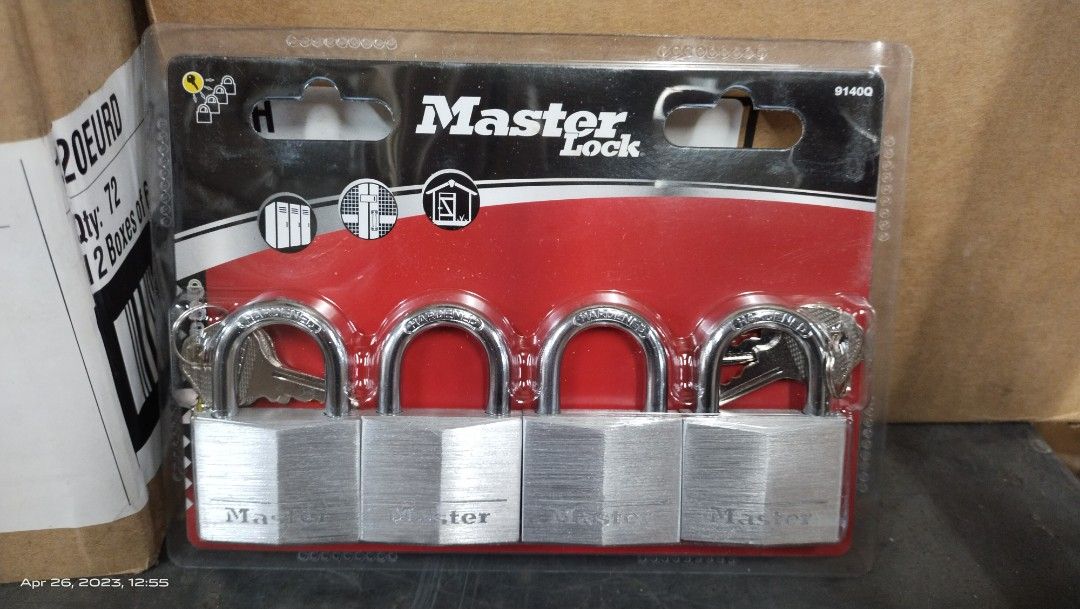 Master solid aluminum body padlock #9140Q ka4 4pcs/set keyed alike (Category: Locks, Doors & Gates) located in Manila. Submitted by bernaatit (Listing ID 1229245922, Image 1). Description: Master keyed alike padlock weather resistant without vinyl cover size 40mm shackle thickness 6mm also offer single (1pc). 240 2pcs/set keyed alike 355 also offer other products of Yale Master Stanley Tramontina Picus Japan Shell USA Sata Tools Arrow staple and 