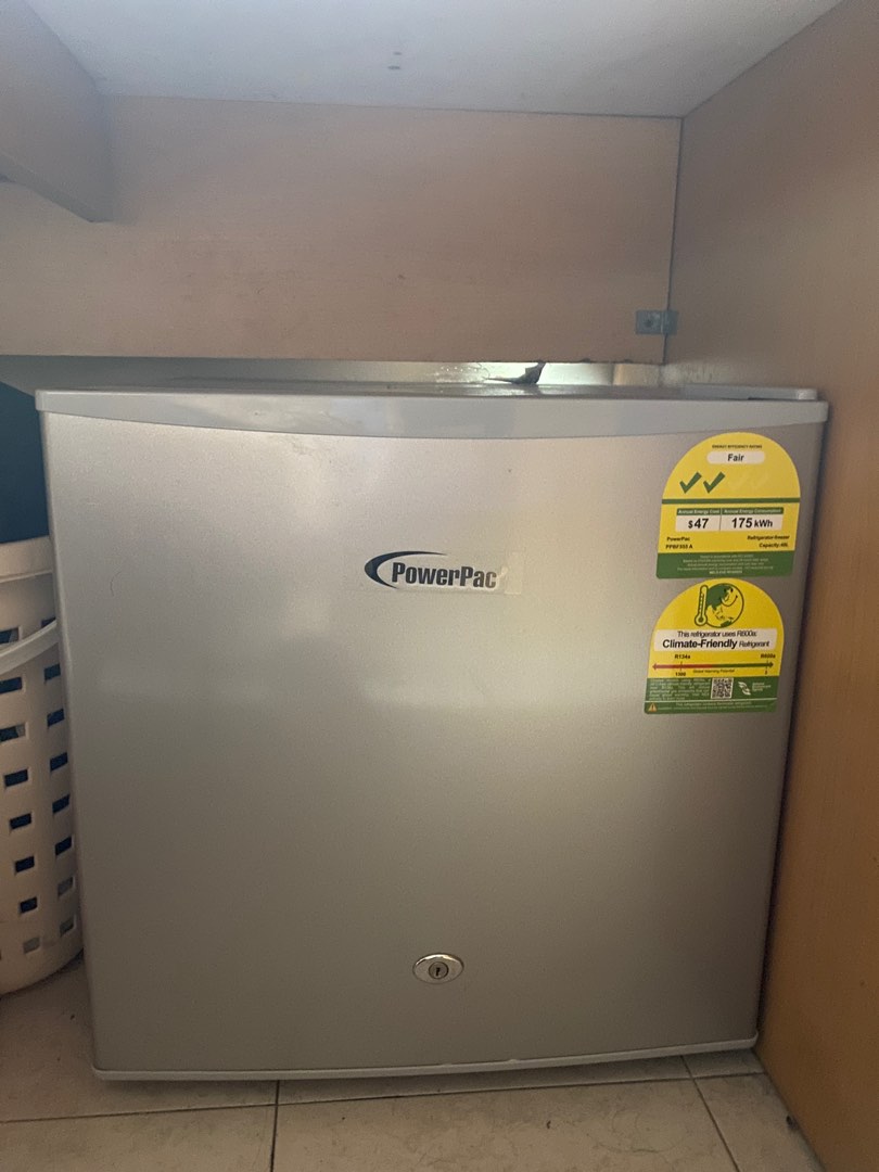 Mini Fridge 50L, TV & Home Appliances, Kitchen Appliances