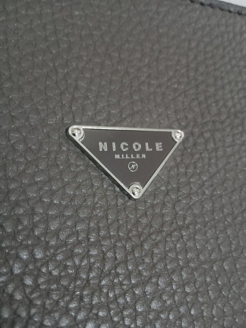 Nicole Miller crossbody bag (Category: Cross-body Bags) located in Antipolo. Submitted by cone0812 (Listing ID 1229128103, Image 2). Description: NicOle Miller crossbody bag Almost new, no flaws RFS:Closet downsizing.