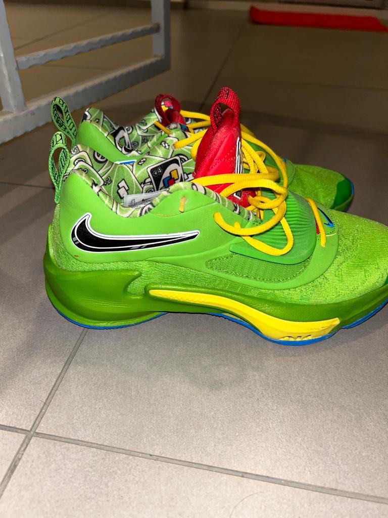 Nike Basketball Shoe, Men's Fashion, Footwear, Sneakers on Carousell