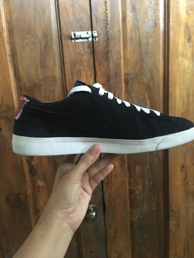 NIKE BLAZER Low Chinese New Year (Category: Sneakers) located in Maribojoc. Submitted by kenzocollects (Listing ID 1229218327, Image 2). Description: Excellent Condition with minimal signs of wear.