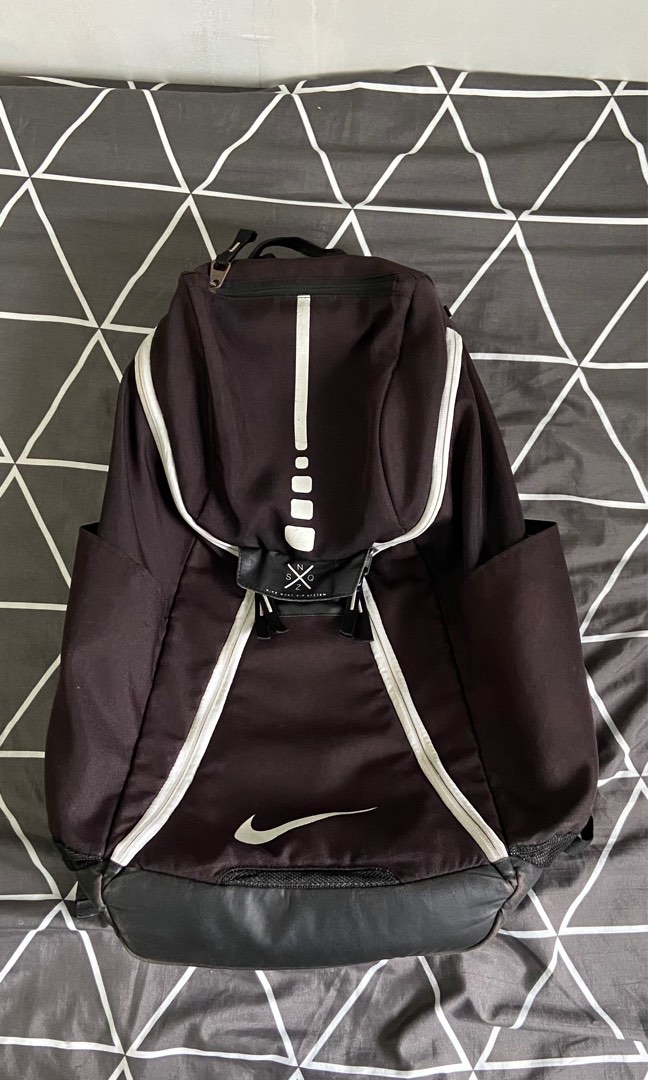 Nike Elite Backpack, Men's Fashion, Bags, Backpacks on Carousell